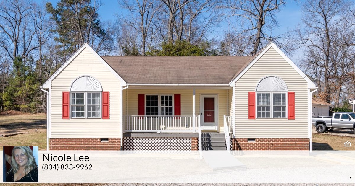 19606 Trumpeter Rd, Petersburg, VA 23803